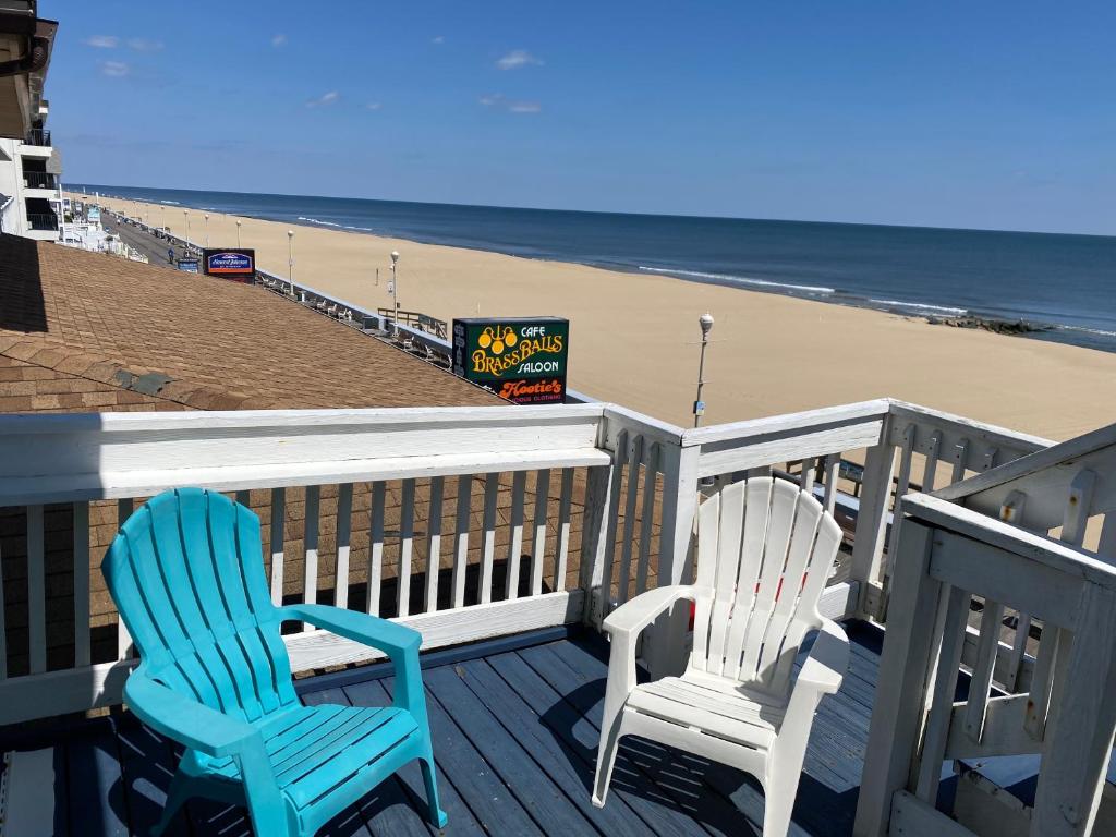 Boardwalk Terrace - 