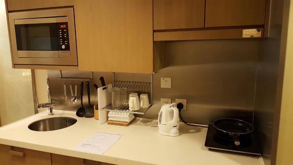 Nhà bếp/bếp nhỏ tại Royal View Hotel