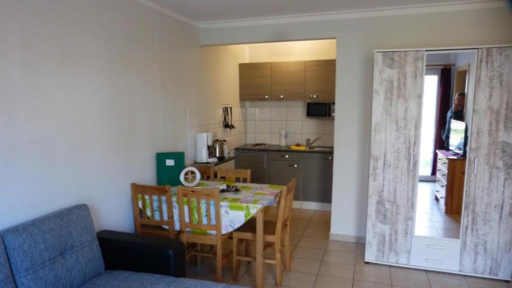 Kuchyň nebo kuchyňský kout v ubytování Bernstein Appartements