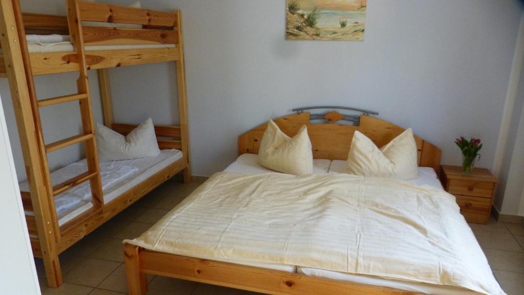 Postel nebo postele na pokoji v ubytování Bernstein Appartements