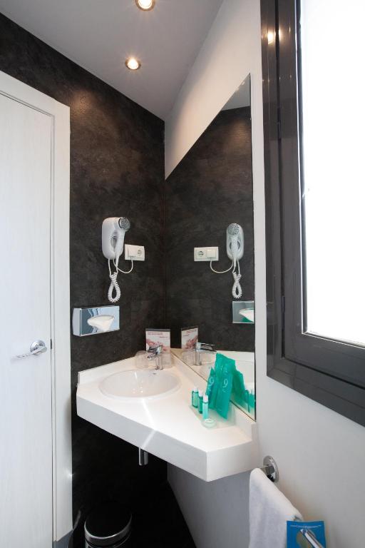 Hotel Concordia Barcelona - Resim 22