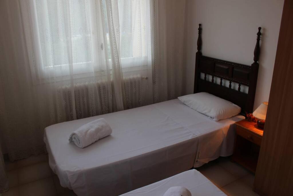 Postel nebo postele na pokoji v ubytování Brisa, apartamento de tres habitaciones B