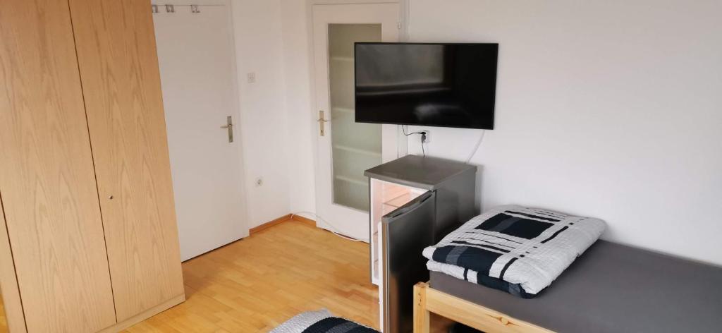 TV a/nebo společenská místnost v ubytování B3e Dornbirn Hills