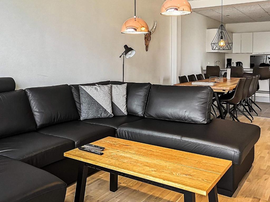 Posezení v ubytování Luxury Spa Apartment in Sondervig - By Traum Ferienwohnungen