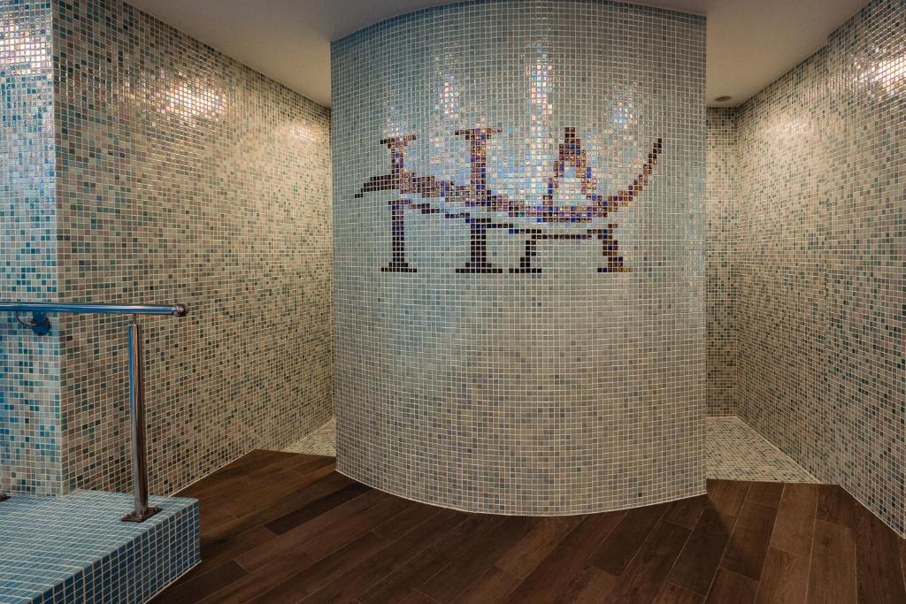 Koupelna v ubytování Hotel Aventus
