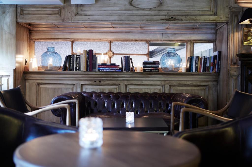 Hotel Cort - Resim 25