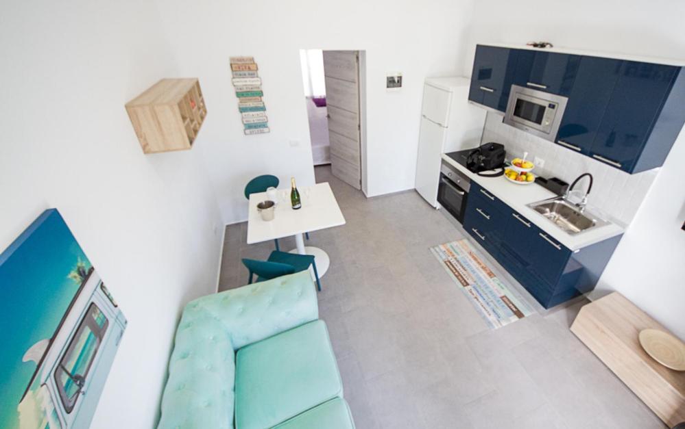 A kitchen or kitchenette at White House - Clasto