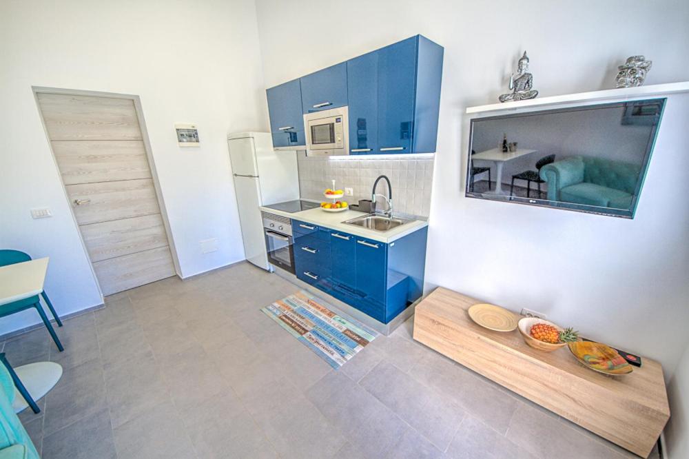 A kitchen or kitchenette at White House - Clasto