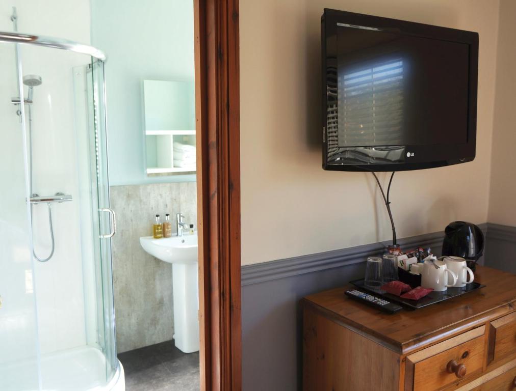 Castle Inn - Doppelzimmer Mit Eigenem Bad