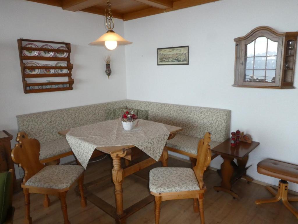 Istumisnurk majutusasutuses Apartment Gerlitzen Ossiachersee - Haus Enzian