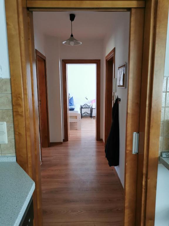 Monteur- und Ferienwohnung in Hainichen OT Bockendorf - Erdgeschosswohnung - Familie Weber - Apartamento De Tres Dormitorios