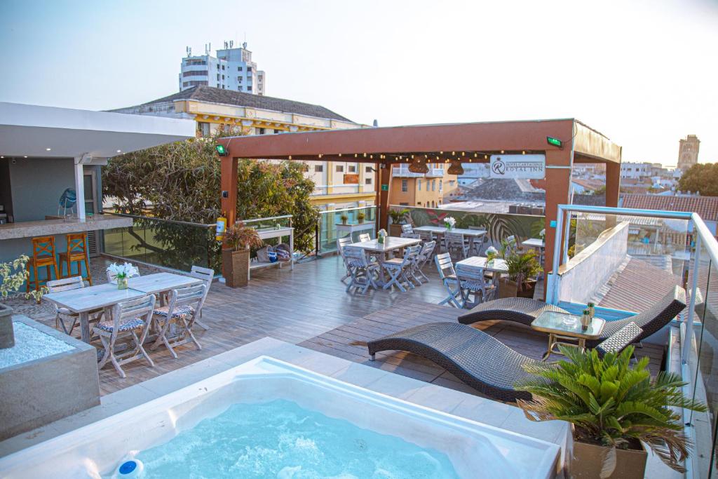 Bazén v ubytování Cartagena Royal Hotel Boutique nebo v jeho okolí