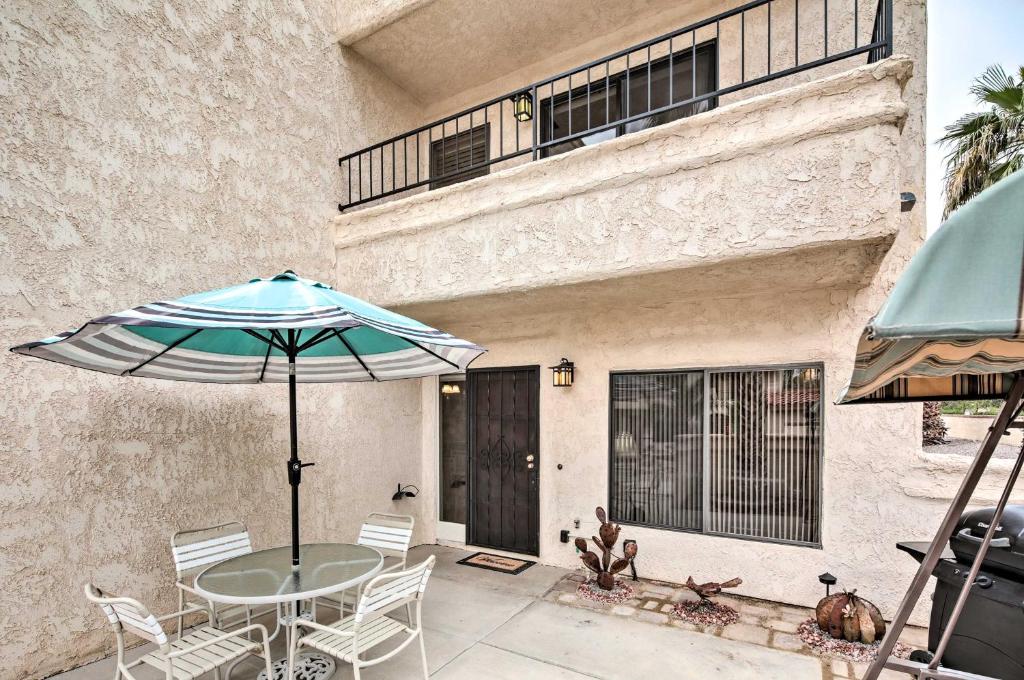 Lake Havasu City Townhome with Pool and Hot Tub Access, Lake Havasu