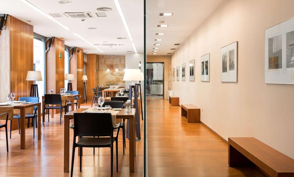 Restaurace v ubytování NH Zamora Palacio del Duero