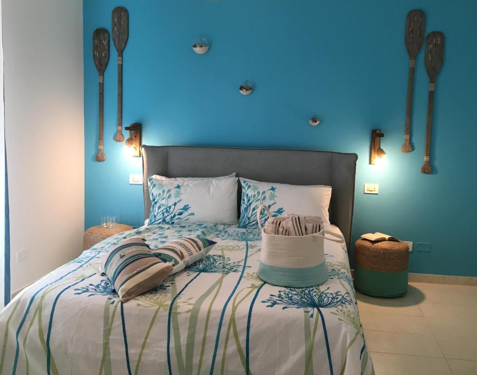Intra Rooms a Olbia - Camere Moderne con Parcheggio