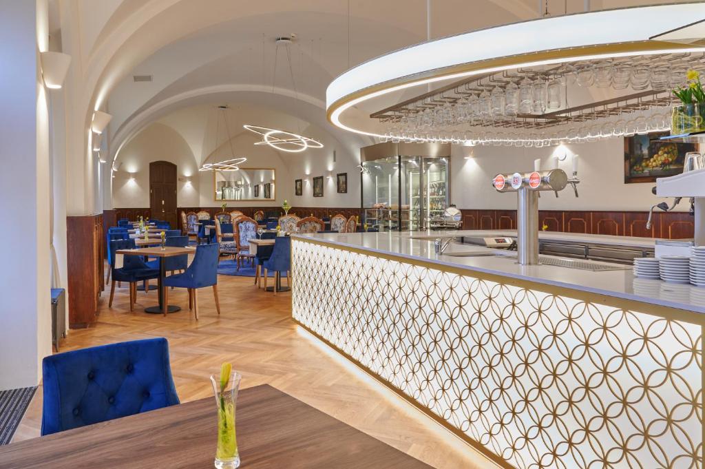 Restauracja lub miejsce do jedzenia w obiekcie Hotel Štekl