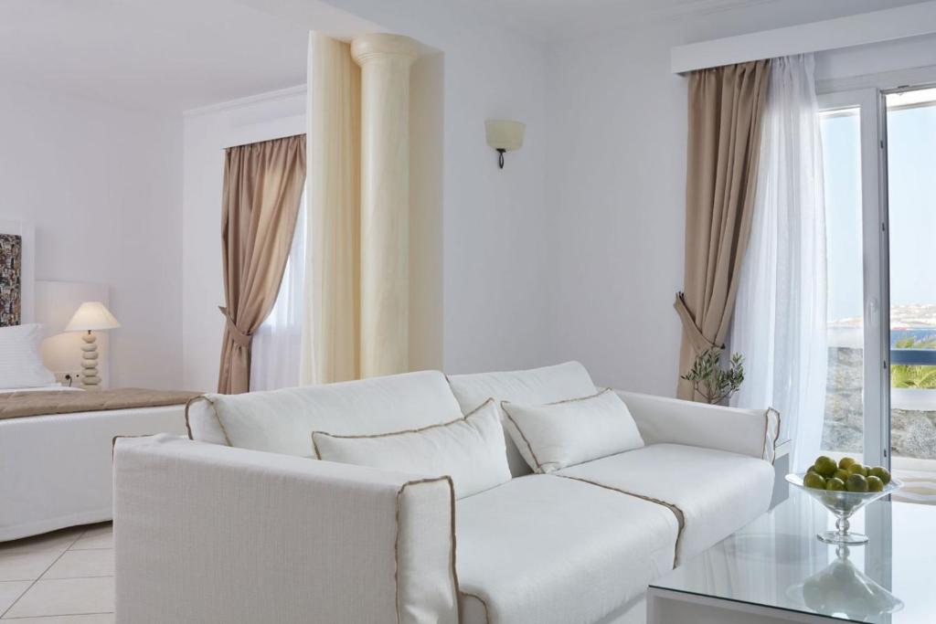 Grand Beach Hotel