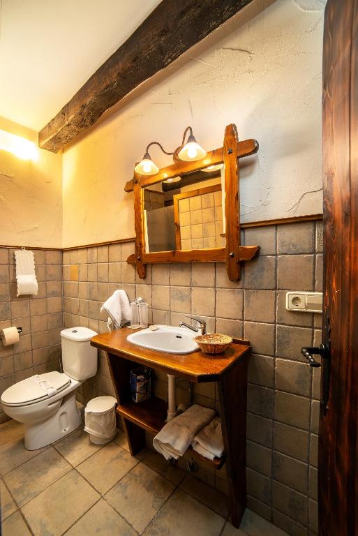 Koupelna v ubytování Posada Elbete