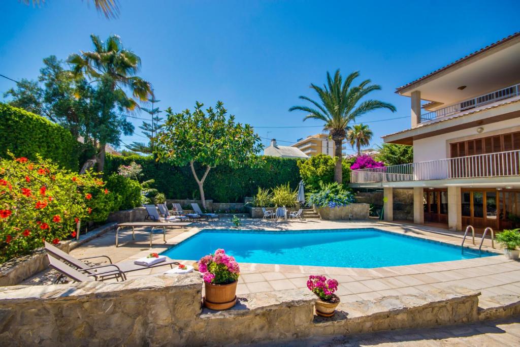 Bazén v ubytovaní Ideal Property Mallorca - Angelo alebo v jeho blízkosti