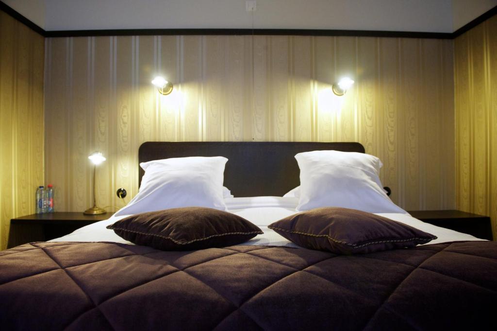 Latroupe Hotel Le Berger - Resim 44