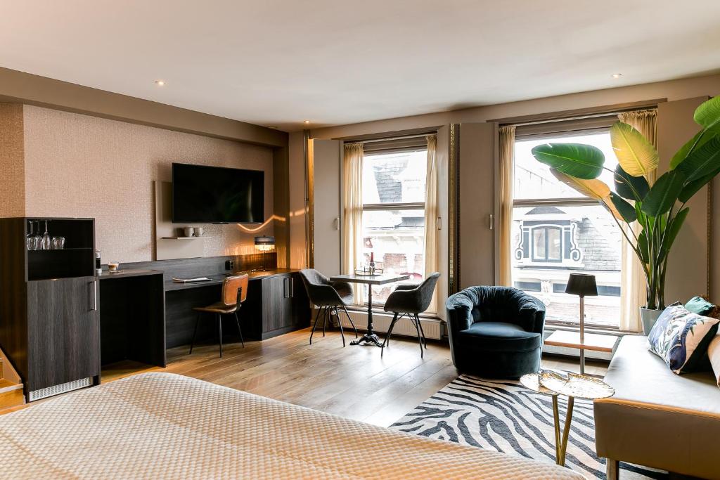 Brasss Hotel Suites - Junior Suite Sardine