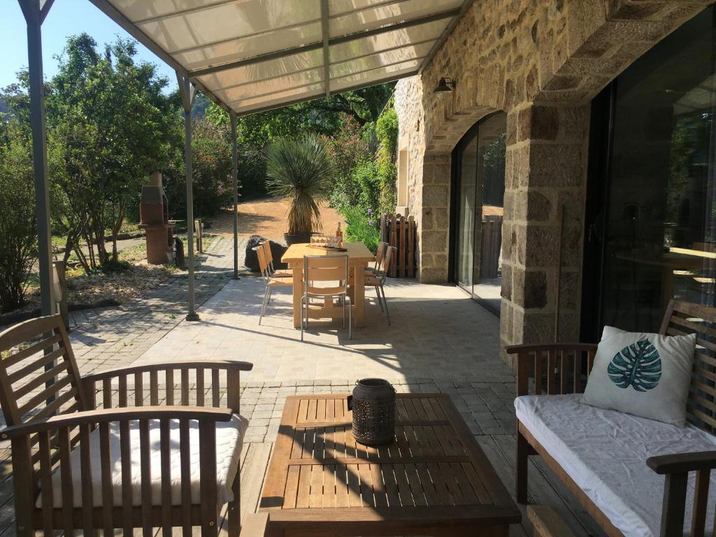 Patio nebo venkovní prostory v ubytování Gites Islacooldouce