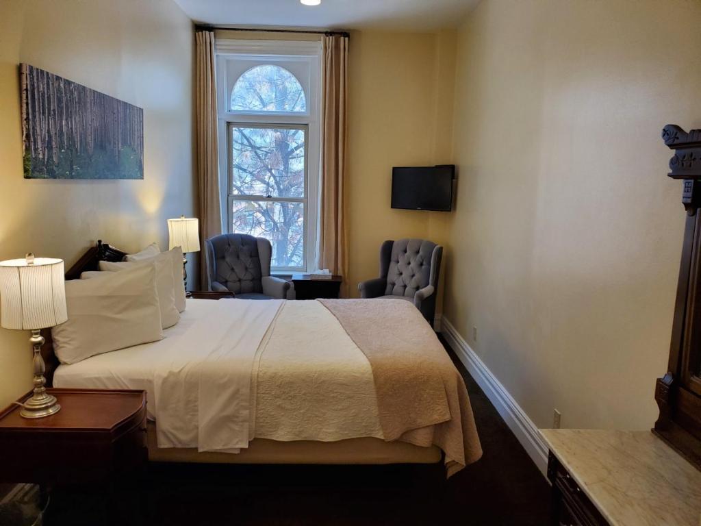 Hotel Ouray - for 12 years old and over - Chambre Lit Queen-Size