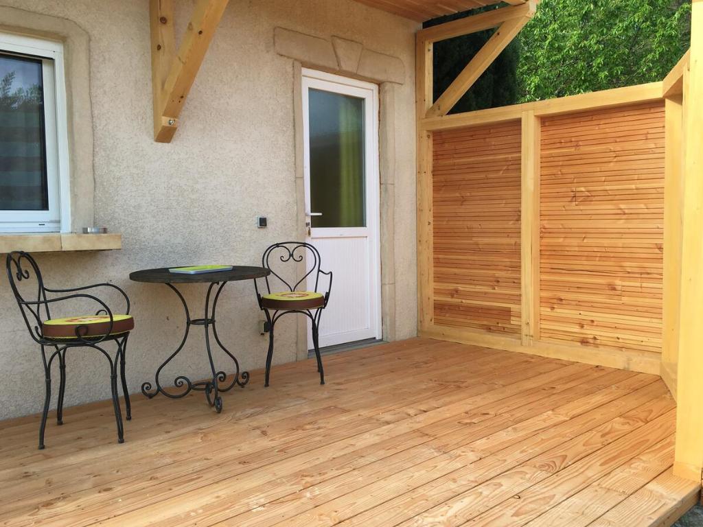 Balkón nebo terasa v ubytování Gites Islacooldouce