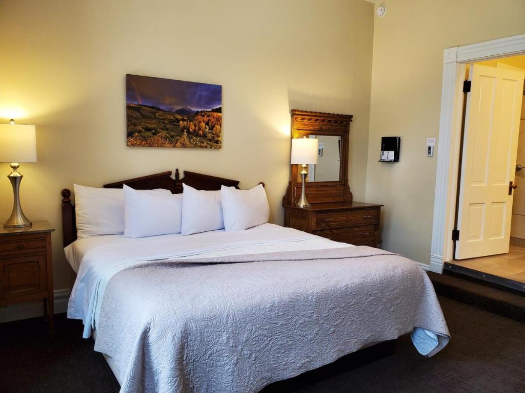 Hotel Ouray - for 12 years old and over - Chambre Lit King-Size De Luxe