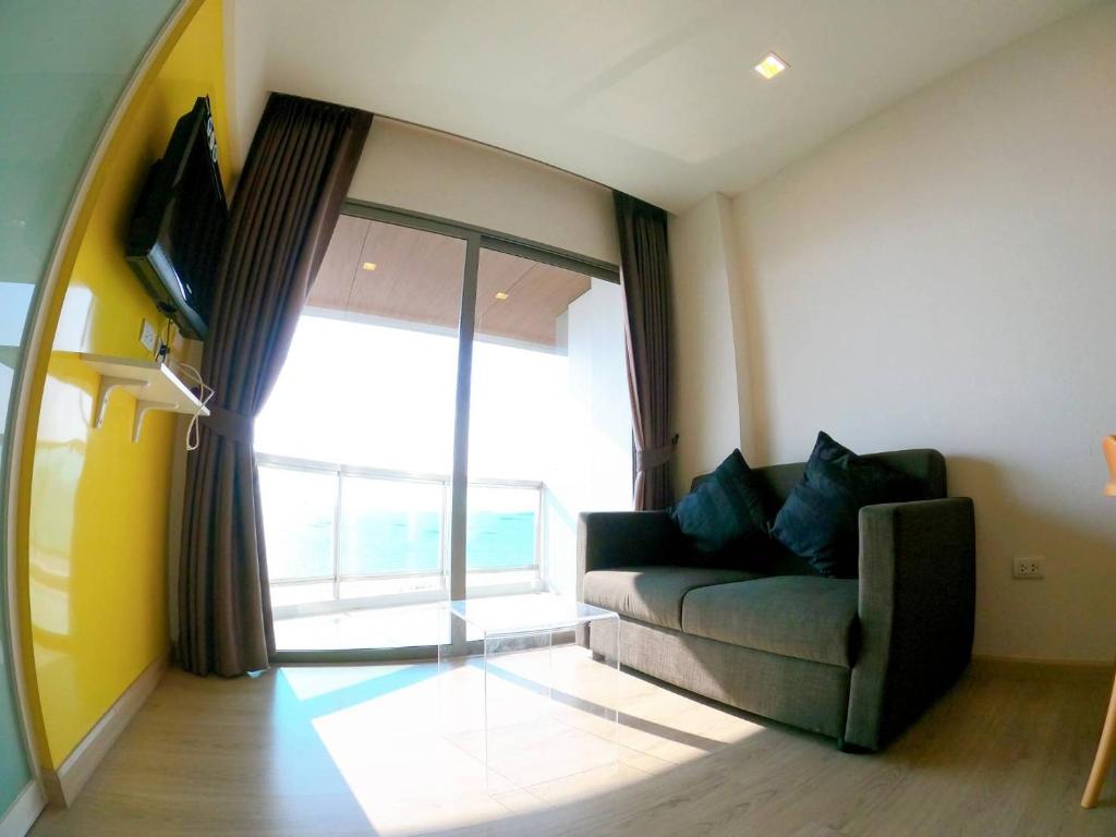 Sonrisa Srirachaที่พักติดทะเล - Chambre Roi Avec Vue Sur Le Jardin