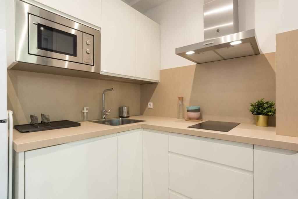 Kuchyňa alebo kuchynka v ubytovaní TGH/ Málaga center luxury style