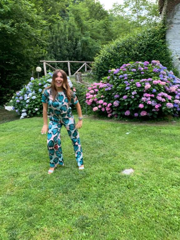 A garden outside Relax totale nel Bosco Lucca