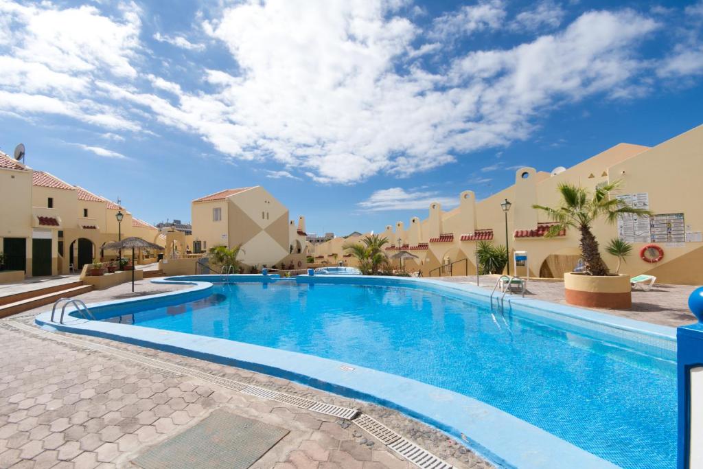 The swimming pool at or close to Mare Verde 95 - One Bed