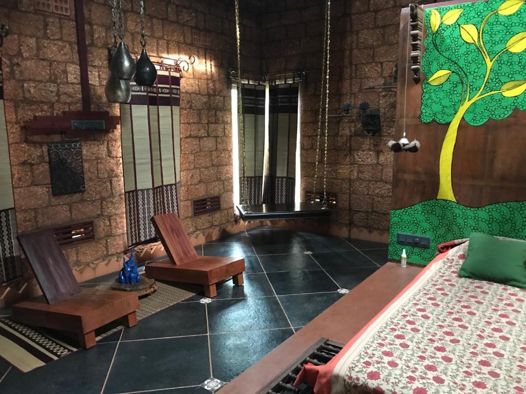 ATULYAM Farm - Superior King Room