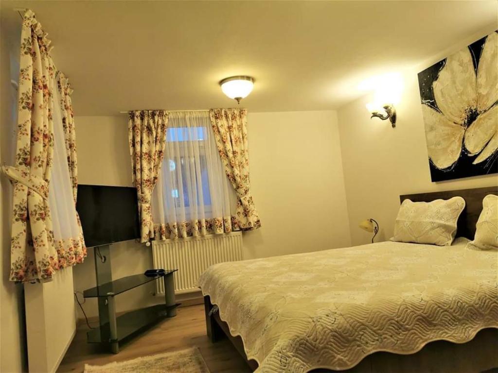 Zur Krone - Ferienhaus 1 - Two-Bedroom House