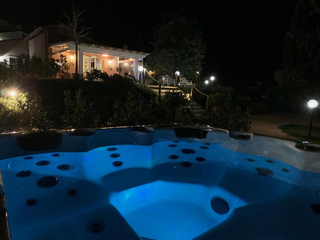 The swimming pool at or close to Relais dei Molini - Villa dei Molini