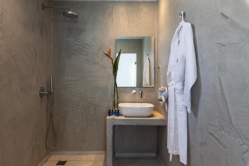 Sunset Paraportiani Rooms - 19