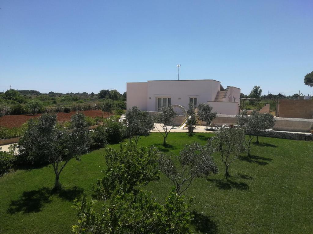 A garden outside Villa Raffaella