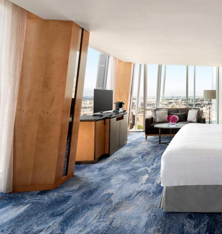 Shangri-La The Shard, London photo 4