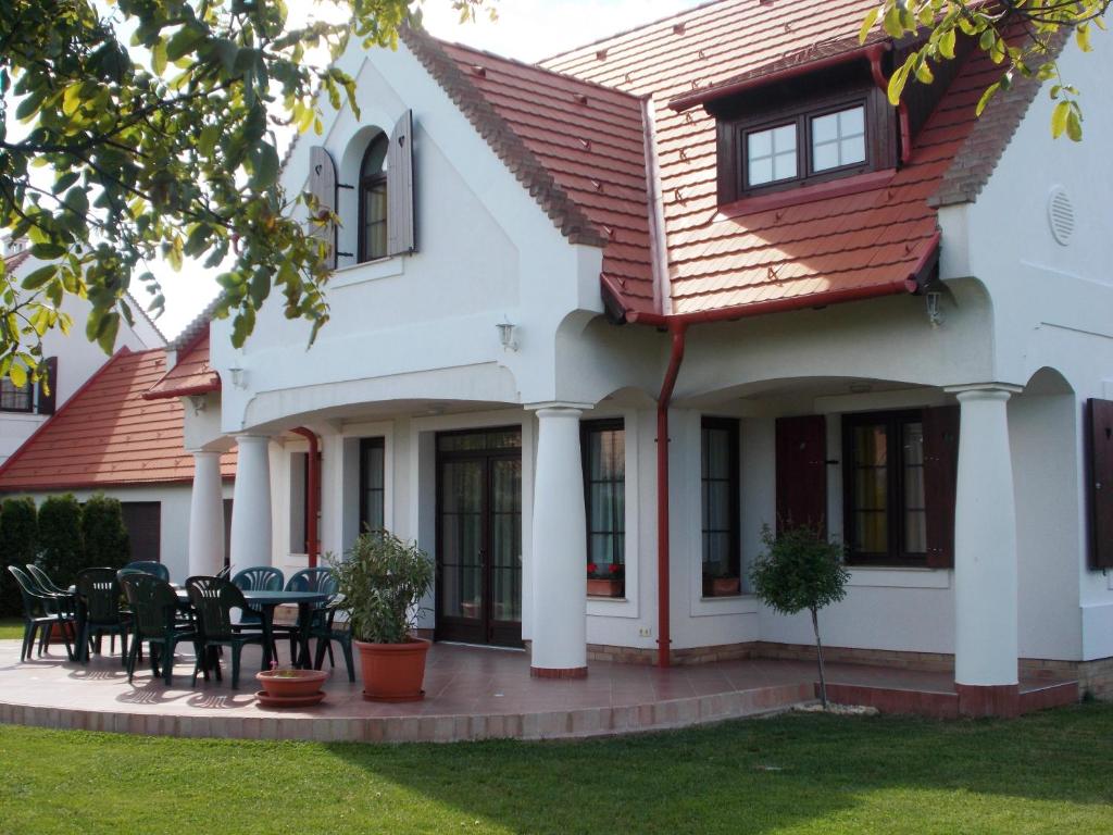 Budynek, w którym mieści się pensjonat