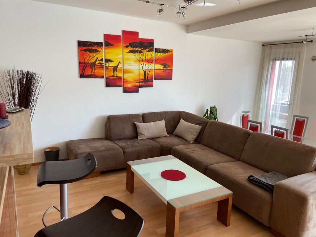 Posedenie v ubytovaní Bright apartment with a free parking garage @ Wienerberg