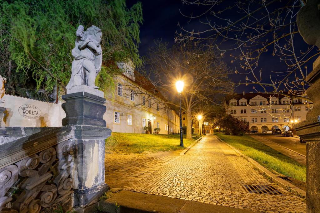 Fotografie z fotogalerie ubytování Loreta Hotel v Praze