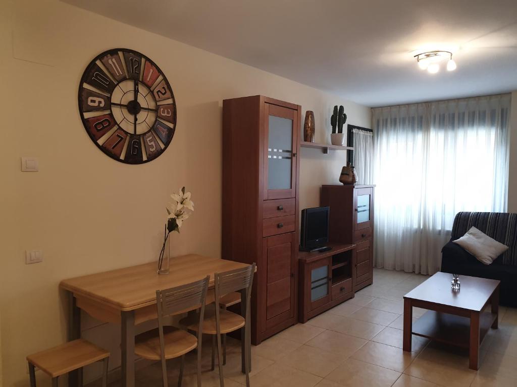 TV a/nebo společenská místnost v ubytování Apartamento Las Pontigas