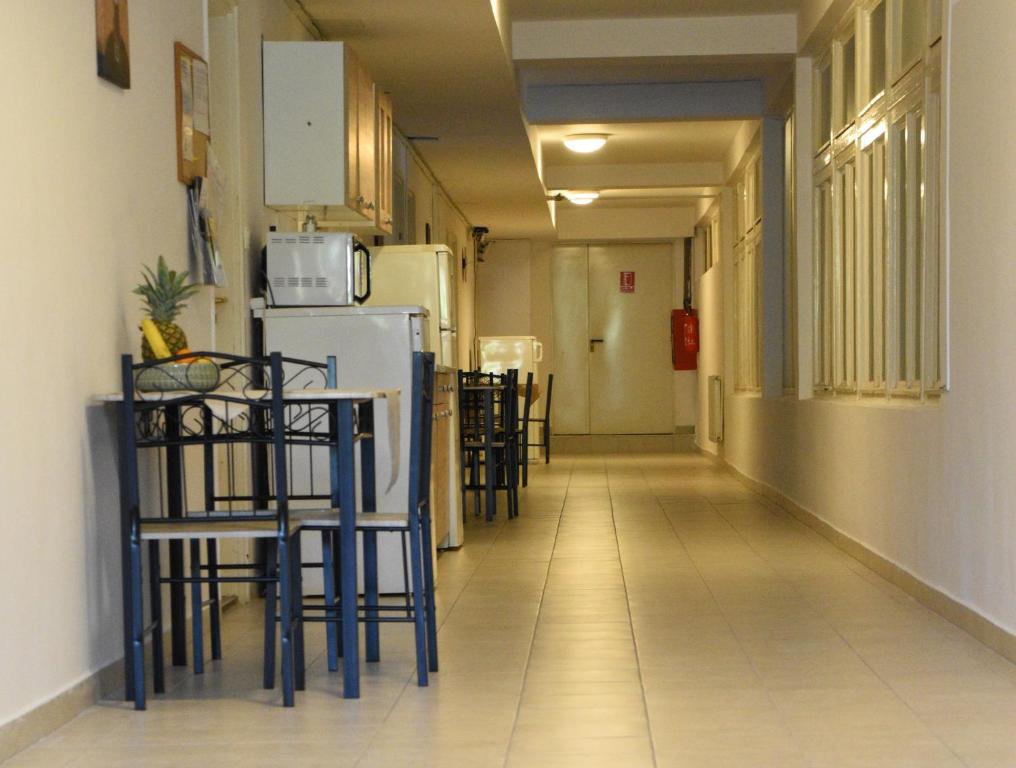 Kuchyň nebo kuchyňský kout v ubytování Tihany Község Önkormányzat - Ifjúsági Szállás