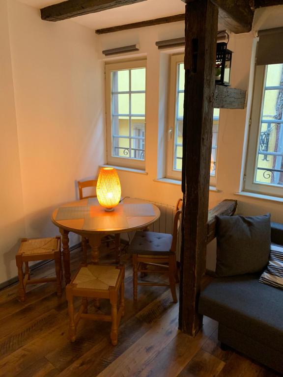 Historical town center cosy flat – photo 11