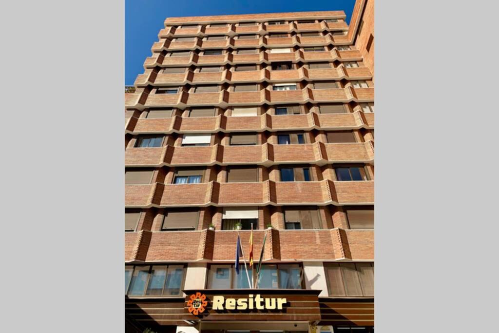 RESITUR SEVILLA (Espanha Sevilha) - Booking.com