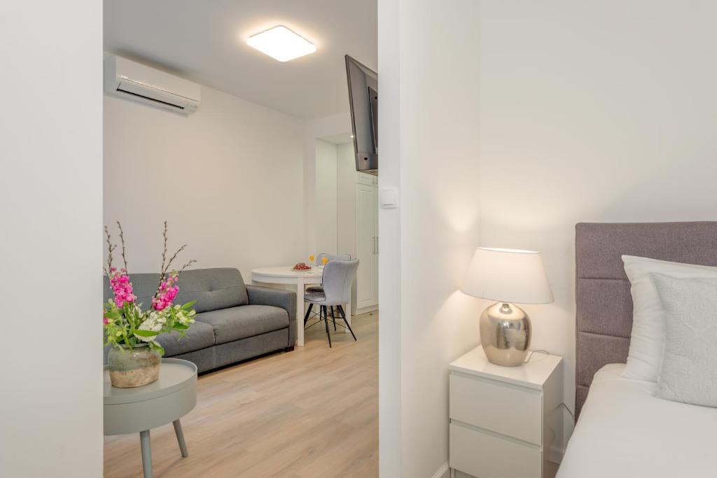 CAPITAL Apartments and Rooms - 9