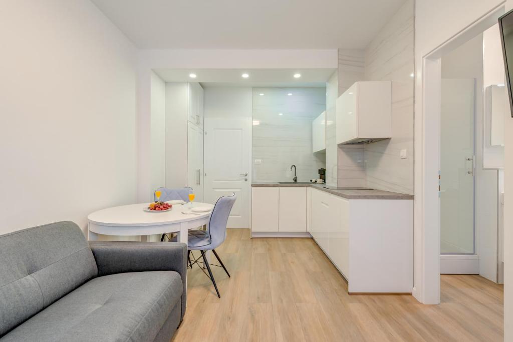 CAPITAL Apartments and Rooms - 11