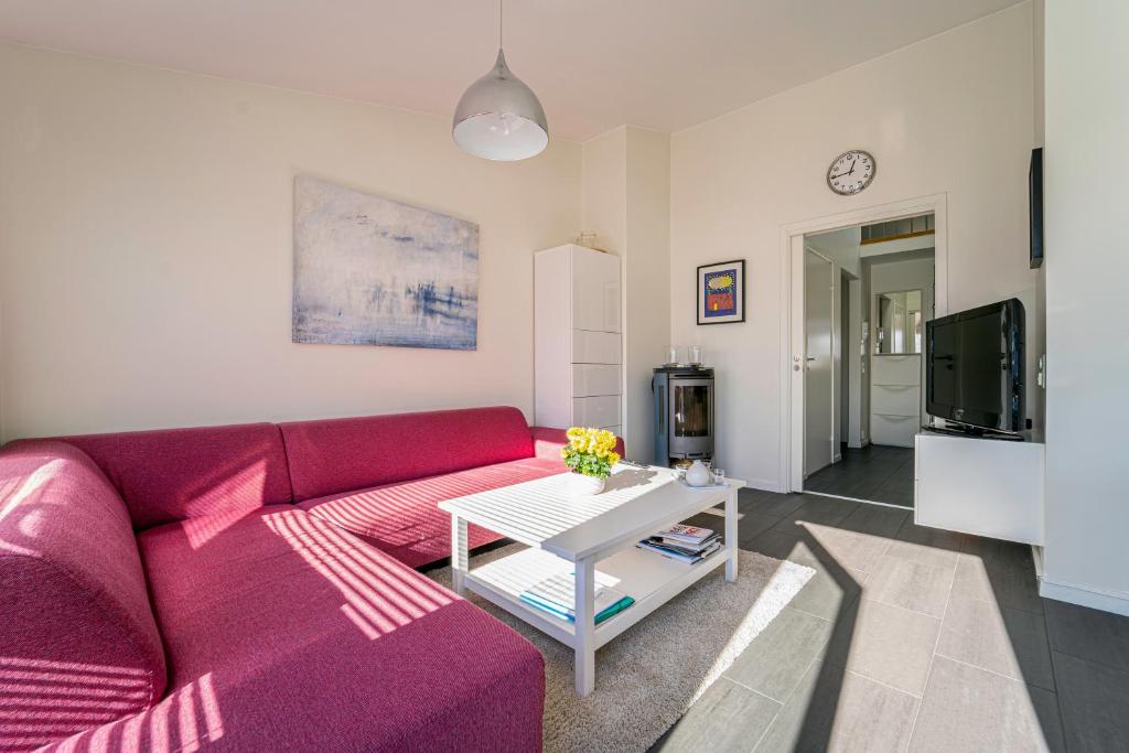 Three-Bedroom Apartment - Wohnung