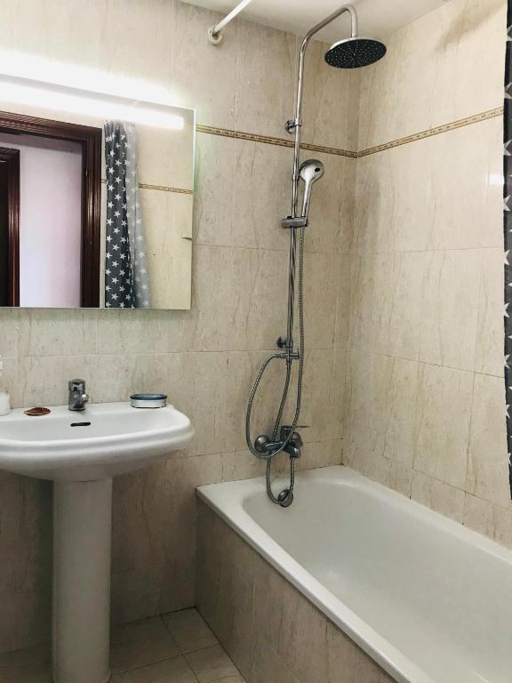 Koupelna v ubytování Apartamento vistas mar y piscina
